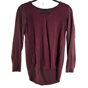 Ann Taylor Petite Red Shirt V Neck Long Sleeve Curved Hem Knit Women's Size XSP
